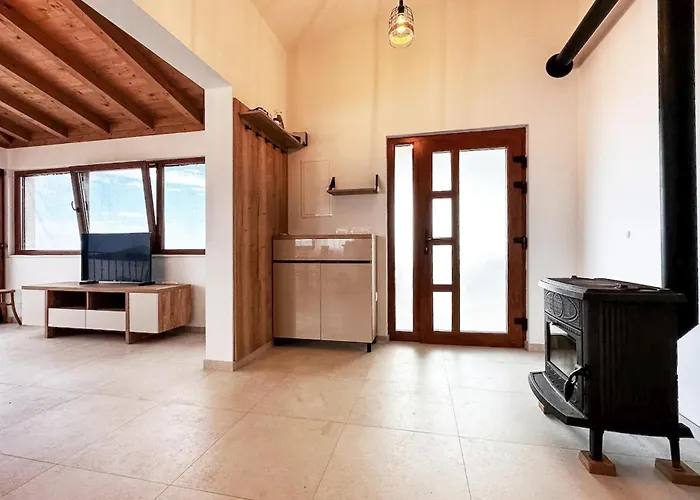 2 Bedroom Cozy In *