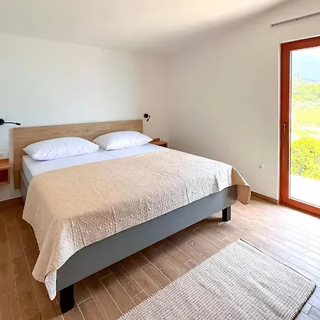 בית נופש 2 Bedroom Cozy In *